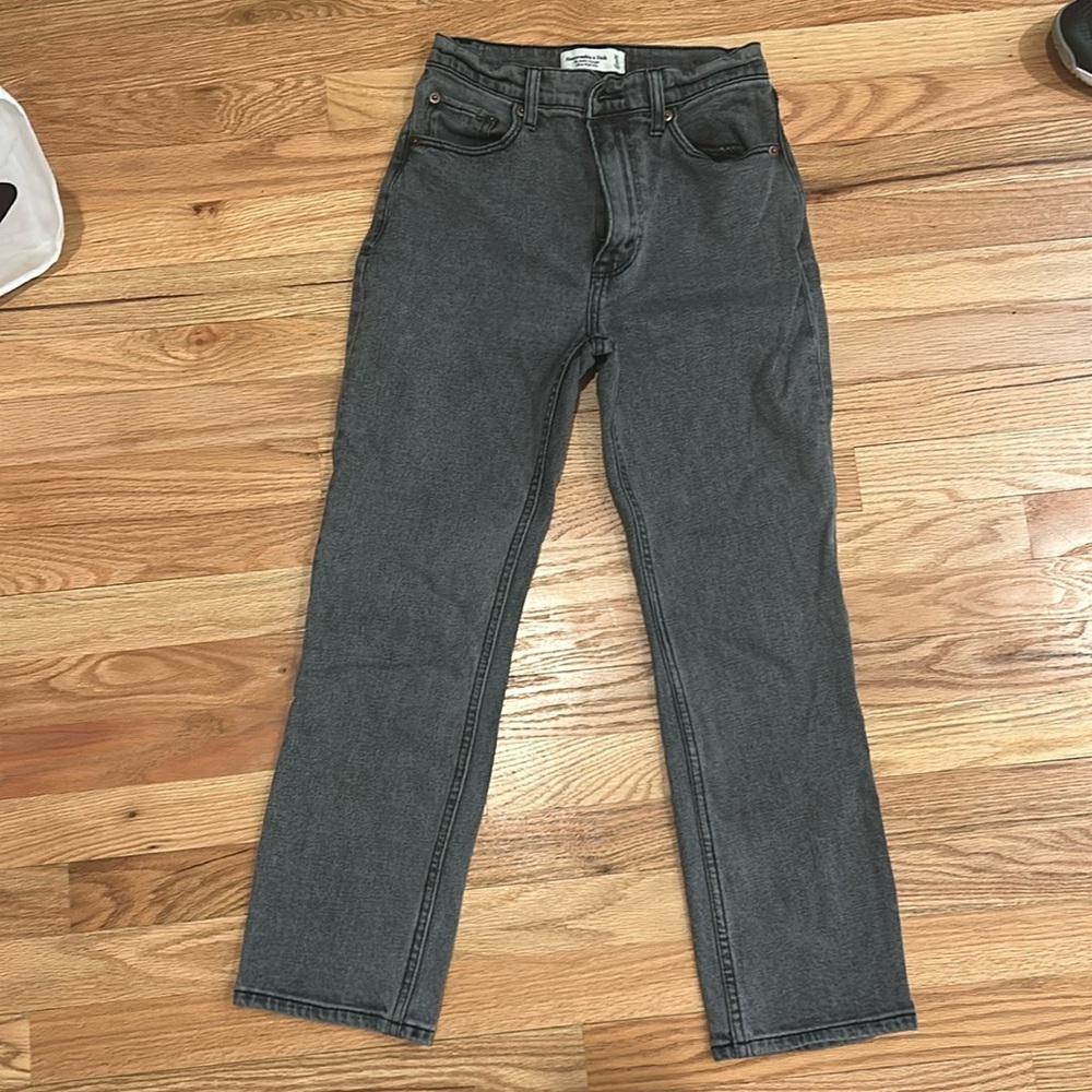 Abercrombie black/grey wash ankle straight ultra high rise jeans 26 0s